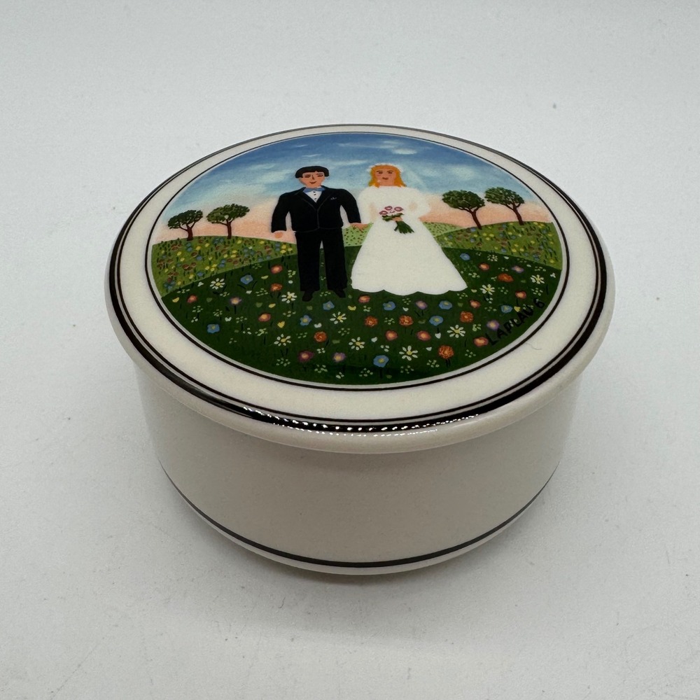 Vintage Villeroy Boch Design Naif Wedding Porcelain Lidded Trinket Box 3.5"